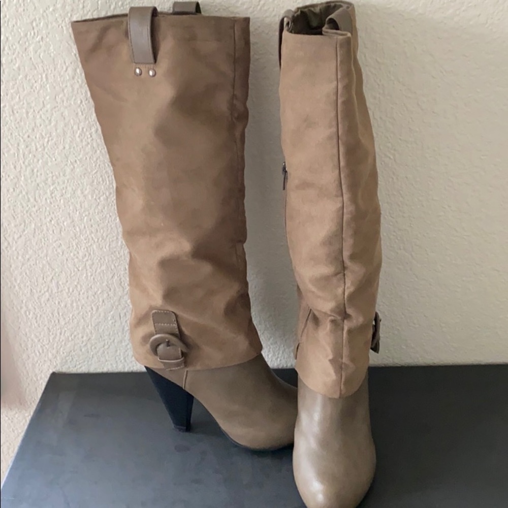 Calf boots (taupe/brownish color)